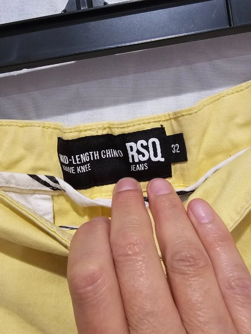 RSQ Men's Yellow Chino Shorts Classic Fit 9